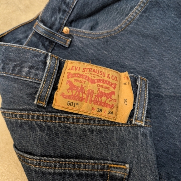 Levi's 501 Denim Jeans Mens 36x30 Measured - Picture 4 of 7